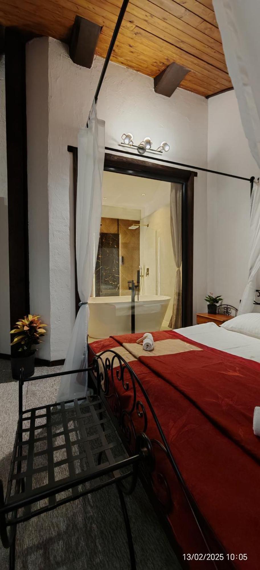 Hotel Plzensky Dvur Frýdek-Místek Kültér fotó