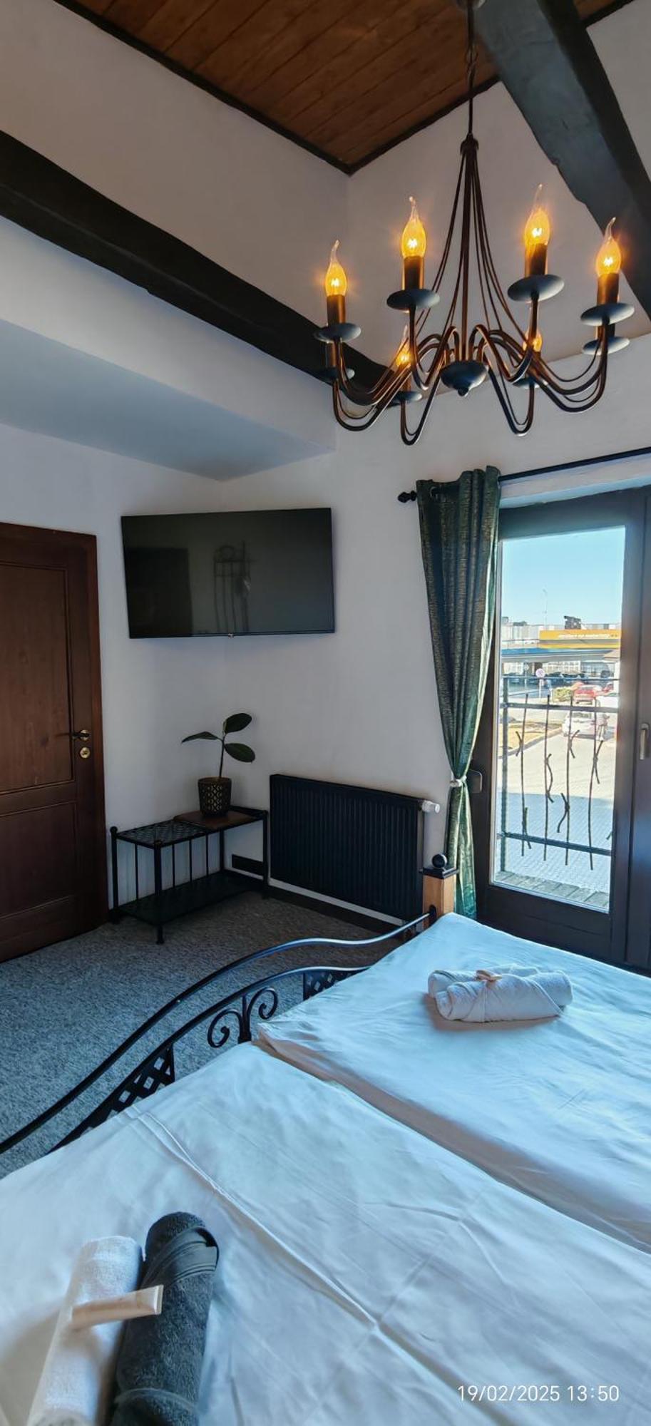 Hotel Plzensky Dvur Frýdek-Místek Kültér fotó